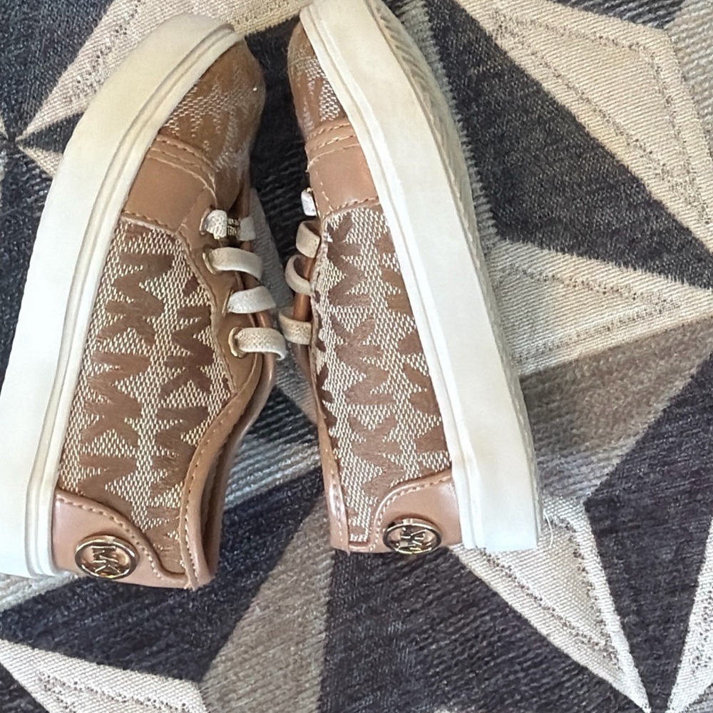 Michael Kors  toddler Little kid 5 Castella Low Top Unisex Sneakers Tan/Brown - Picture 8 of 12